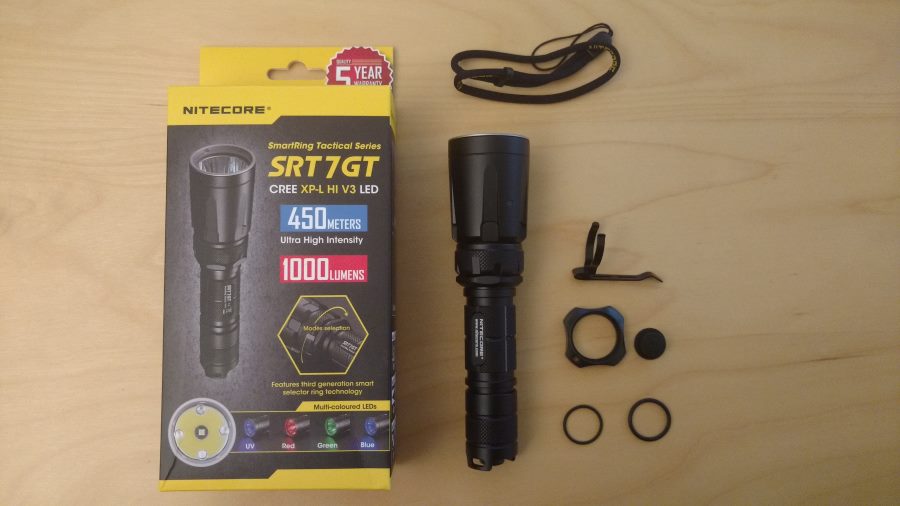 Nitecore SRT7GT LED Taschenlampe mit Verpackung