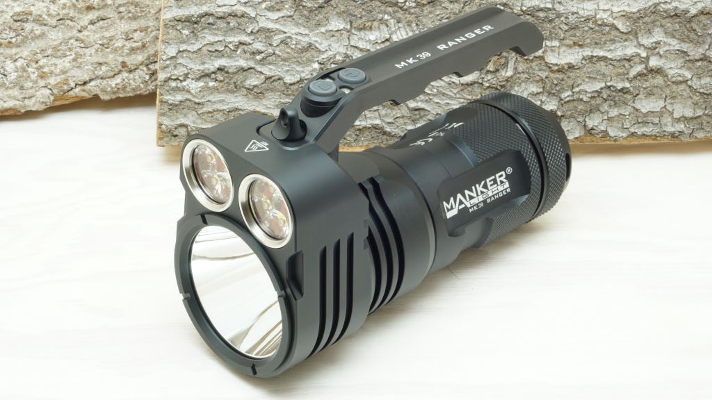 Manker MK39 Ranger LED Taschenlampe mit Flooder und Thrower Reflektoren