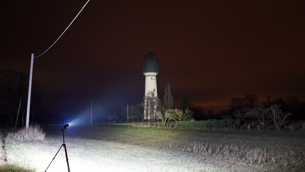 Acebeam X45 XHP70.2 Beamshot Wasserturm