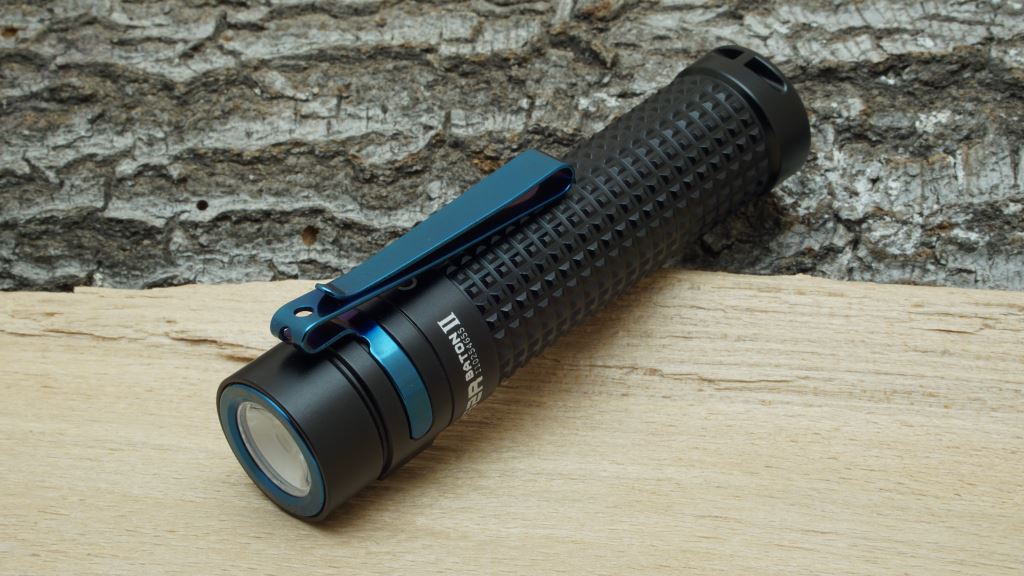 Die Olight S2R Baton II von vorne