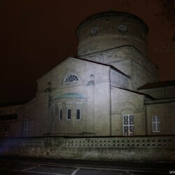 Klarus G20L Beamshot Friedhof Klarus G20L Beamshot Friedhof