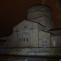 Olight H2R Beamshot Friedhof