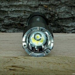 Nextorch TA30 Taktische Taschenlampe mit Glasbrecher Nextorch TA30 Taktische Taschenlampe