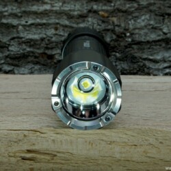 Nextorch TA30 Taktische Taschenlampe mit Glasbrecher Nextorch TA30 Taktische Taschenlampe