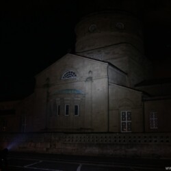Nextorch TA30 Beamshot Friedhofsgebäude Nextorch TA30 Beamshot Friedhofsgebäude
