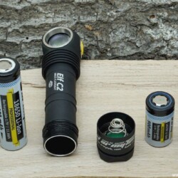Armytek Elf C1 und Armytek Elf C2 Micro-USB LED Taschenlampen mit Akkus Armytek Elf C1 Micro-USB LED Taschenlampe