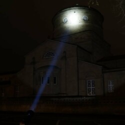 Beamshot ThruNite TN42 Friedhof oben Beamshot ThruNite TN42 Friedhof oben
