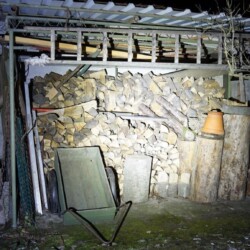 Beamshot ThruNite TC20 Holzschuppen Beamshot ThruNite TC20 Holzschuppen