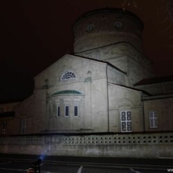 Imalent DN70 Beamshot Friedhof Imalent DN70 Beamshot Friedhof
